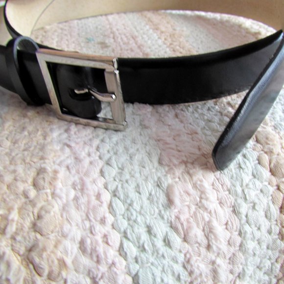 BLACK LEATHER BELT, NWT, 36"- 40" WAIST, 1" w SILVER BUCKLE, WOMEN'S or MEN'S - Picture 4 of 6
